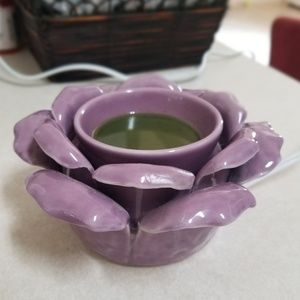 Scentsy Purple Flower Warmer